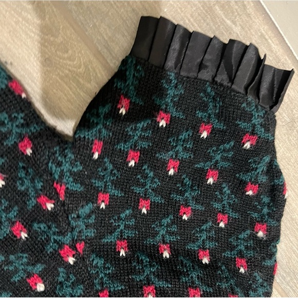 Vintage Susan Bristol woolen blouse - Picture 4 of 11